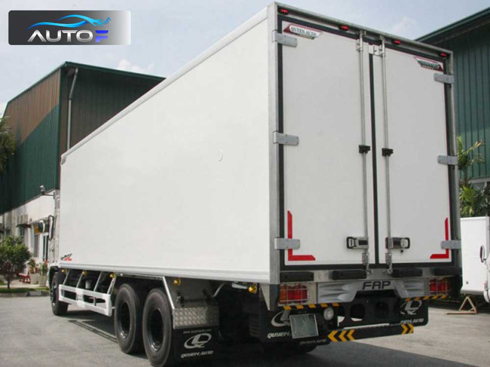 Xe tải Hino FL8JT7A (15 tấn – thùng 7.7m) thùng bảo ôn